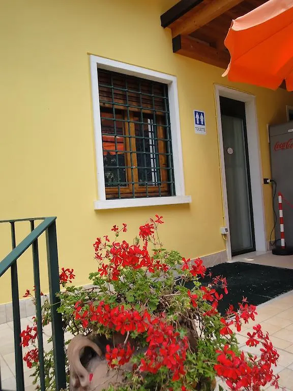Residence Gardasee 5*, LAKE GARDA إيطاليا